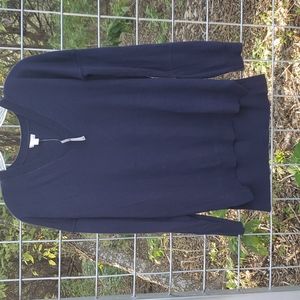 NWT GAP navy merino blend v neck swtr split hem M